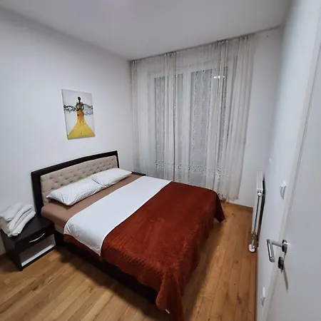 Apartment Elegantna Oaza *