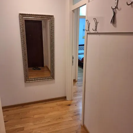 Elegantna Oaza Apartment *