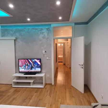 Apartment Elegantna Oaza *